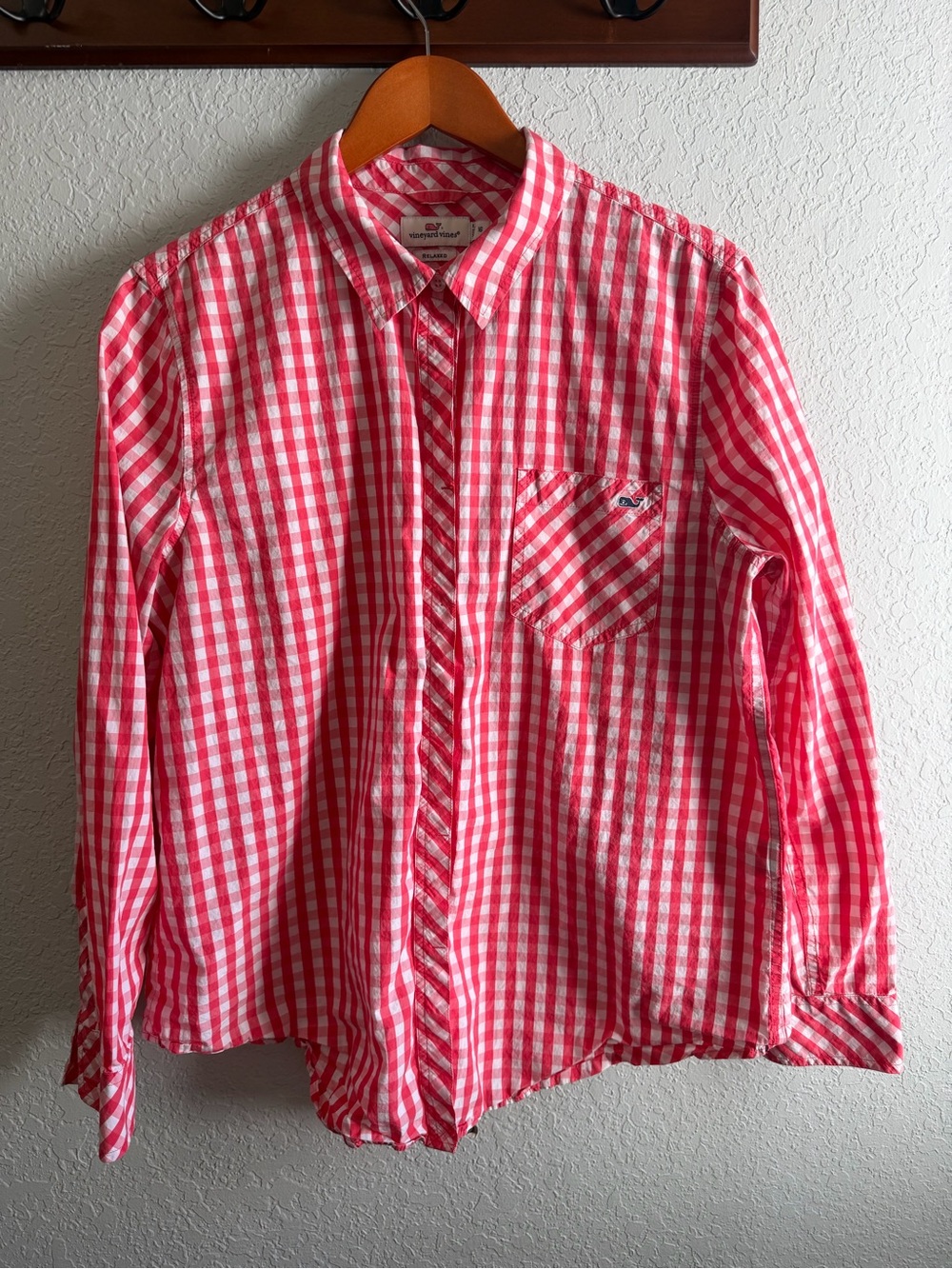 Vineyard Vines long sleeve button down blouse.